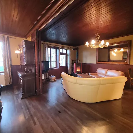 Maison De Vacances, 6 Bedrooms, 15 People Monthureux-sur-Saône