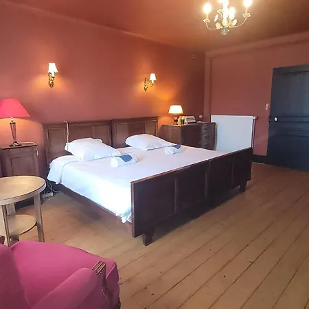 Maison De Vacances, 6 Bedrooms, 15 People *